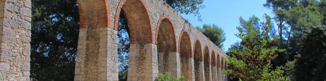 Aqueduc Sentier La Penne Sur Huveaune Oti Aubagne