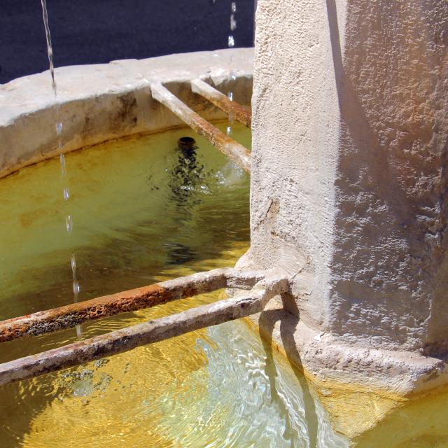 Eau Fontaine Saint Zacharie Oti Aubagne