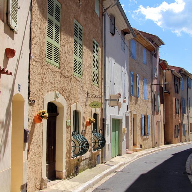 Rue Provence Saint Zacharie Oti Aubagne