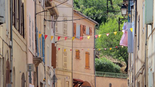 Rue Roquevaire Oti Aubagne