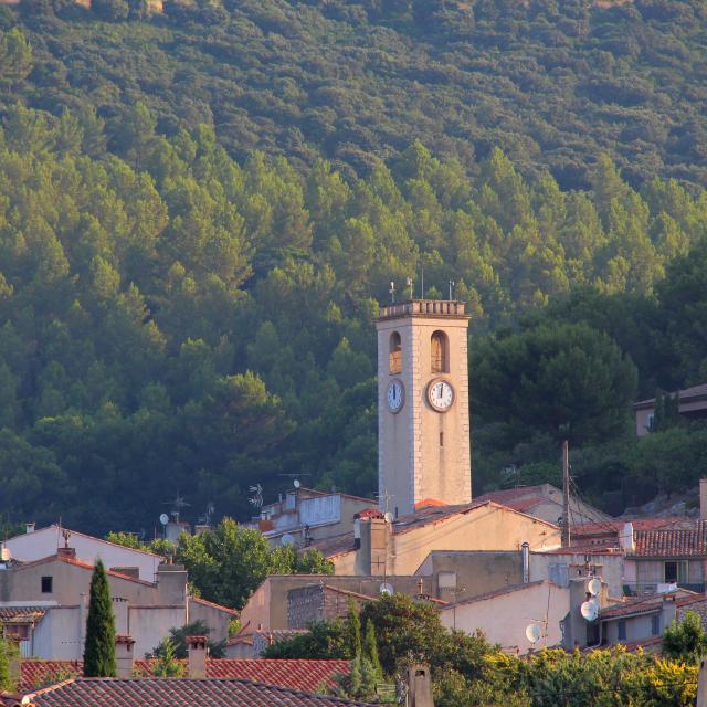 Village Clocher Cuges Les Pins Oti Aubagne