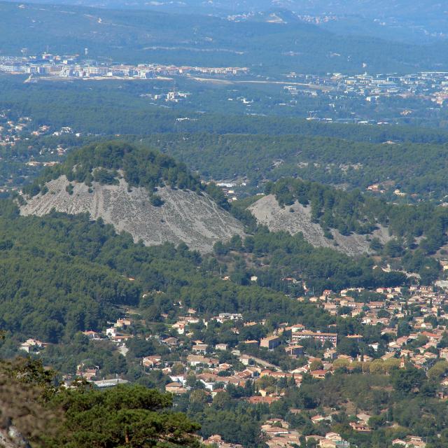 Village Terril Saint Savournin Oti Aubagne