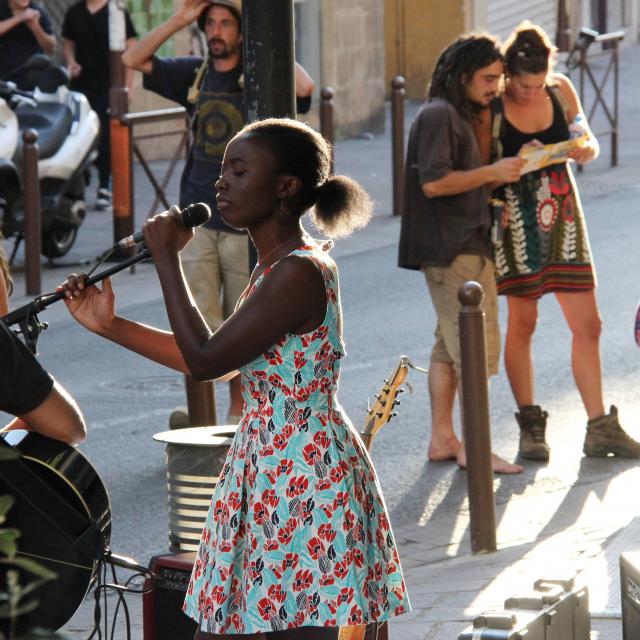 Chanteuse Fete De La Musique Evenement Aubagne Oti Aubagne