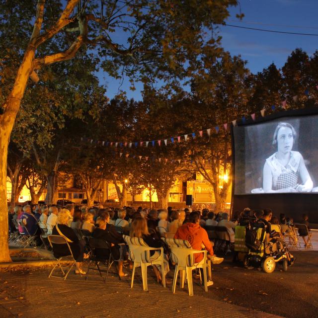 Cinema Plein Air Soiree Ete Auriol Oti Aubagne