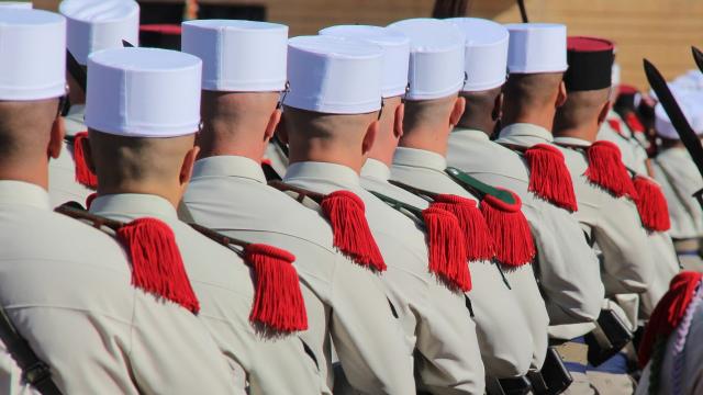 defile-legion-etrangere-camerone-oti-aubagne-scaled.jpg