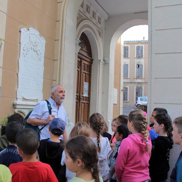 Enfants Scolaires Guide Eglise La Treille Oti Aubagne