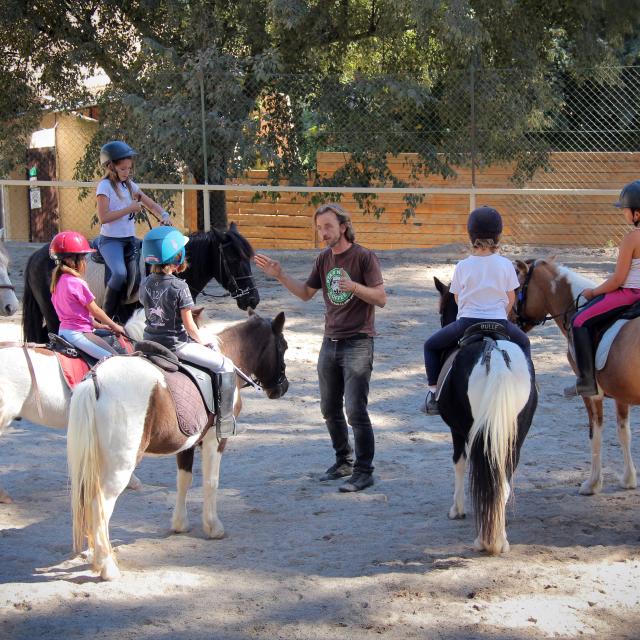 Equitation Initiation La Provence A Cheval Oti Aubagne