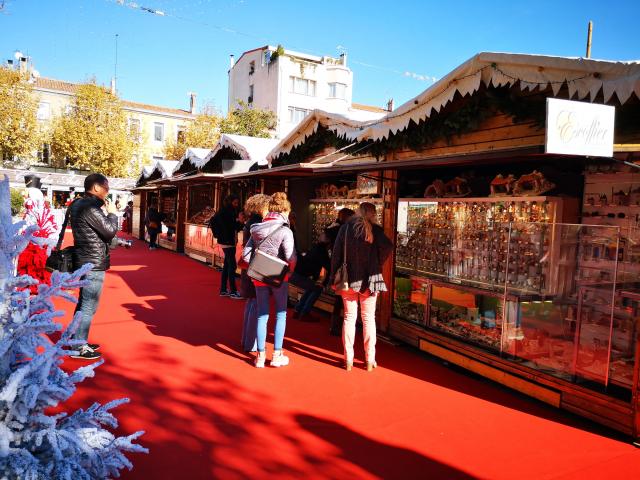 Allées du marché au santon et à la céramique d'hiver - OTI Aubagne