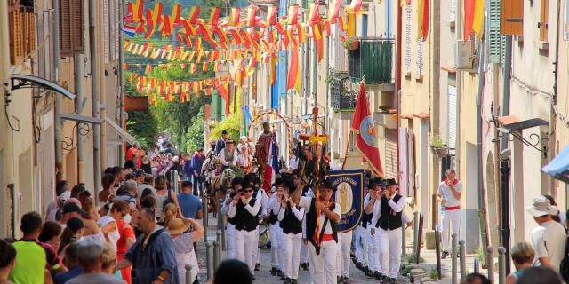 Fifre Cavalcade Tradition Provence Cuges Les Pins Oti Aubagne