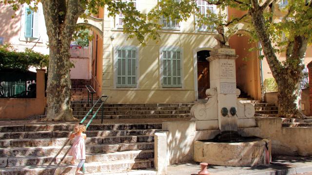 Fontaine barthélémy centre historique Aubagne-OTI_Aubagne