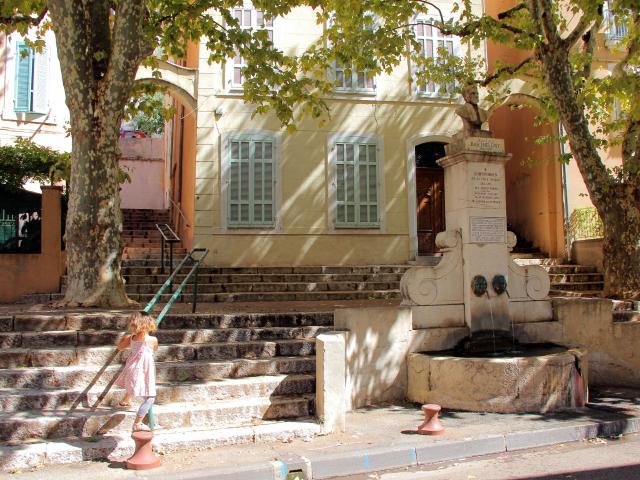 Fontaine barthélémy centre historique Aubagne-OTI_Aubagne