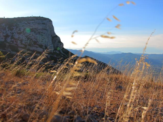 Garlaban Lumiere Nature Oti Aubagne