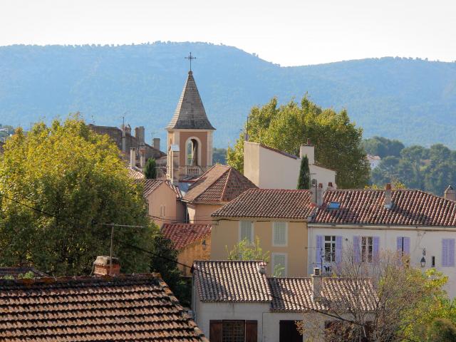 La Treille Village Clocher Oti Aubagne