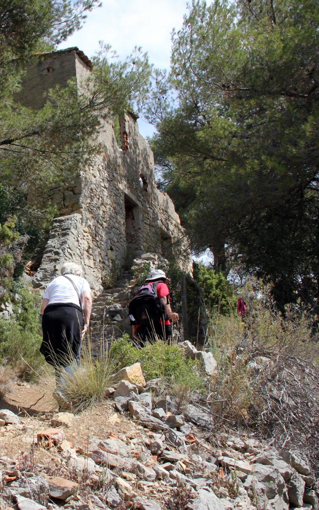 Maison De Panturle Vestiges Tournage Regain Randonee Pagnol Garlaban Oti Aubagne