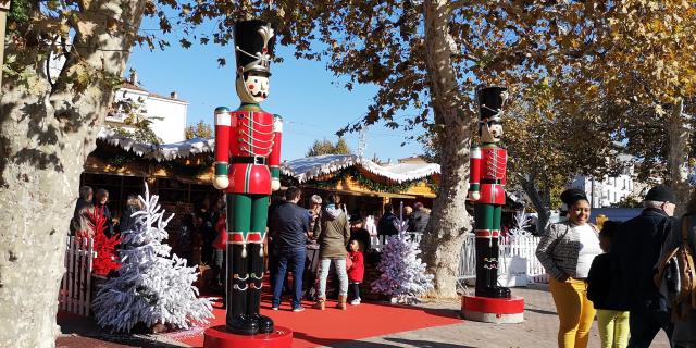 Marché au santon et à la céramique d'hiver - OTI Aubagne