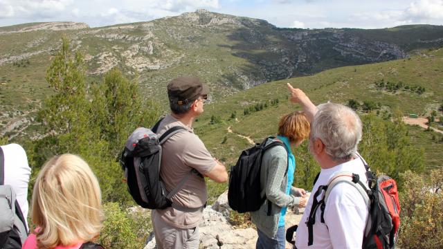 Massif Etoile Garlaban Groupe Guide Randonnee Oti Aubagne