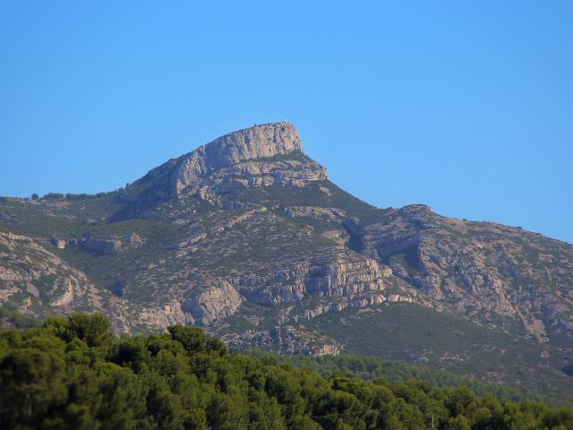 Panorama Massif Du Garlaban Massif De L'etoile Oti Aubagne