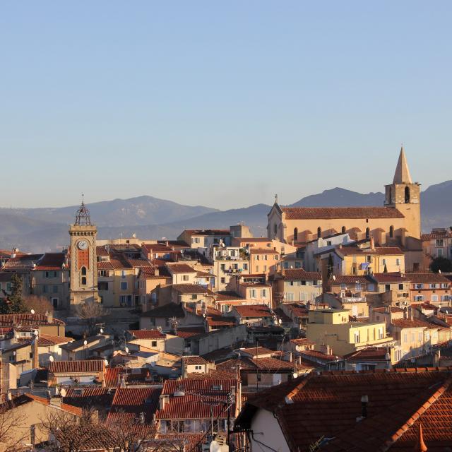 Panorama Ville Eglise Tour De L'horloge Aubagne Oti Aubagne