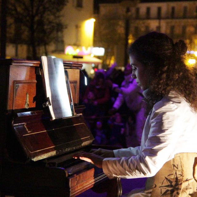 Pianiste Grande Parade Soiree Aubagne Oti Aubagne