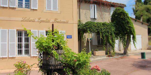 Place Mairie Belcodene Oti Aubagne