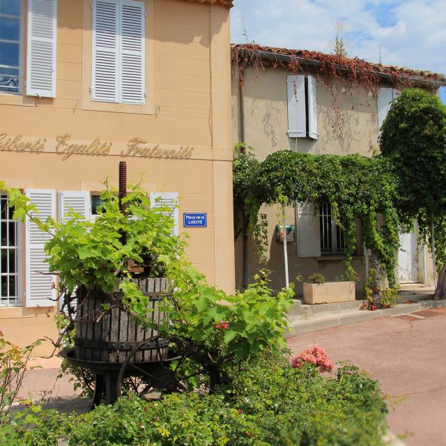 Place Mairie Belcodene Oti Aubagne