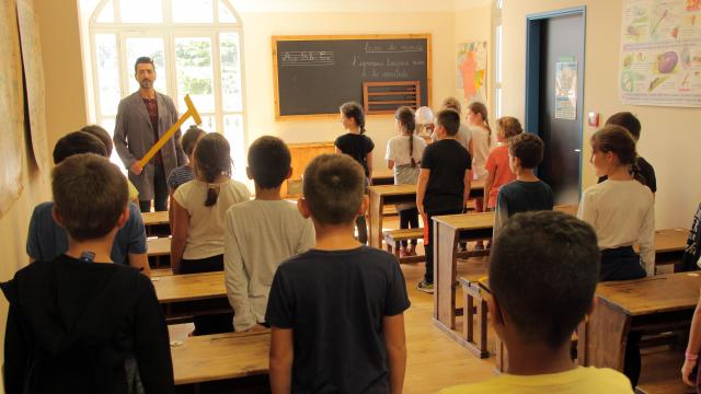 Scolaires Enfants Animation Classe Ancienne Dictee Pagnol Chateau Buzine Oti Aubagne