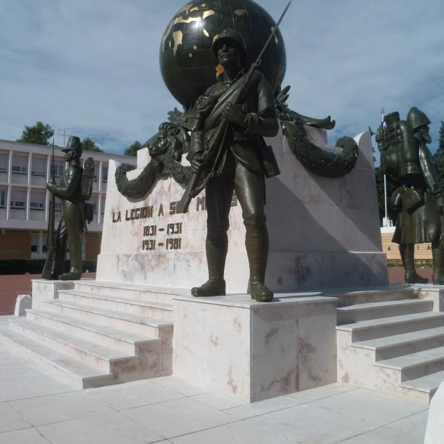 monument-aux-morts-legion-etrangere-oti-aubagne-scaled.jpg