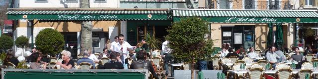 Café des Arts -restaurant terrasse - OTI_Aubagne